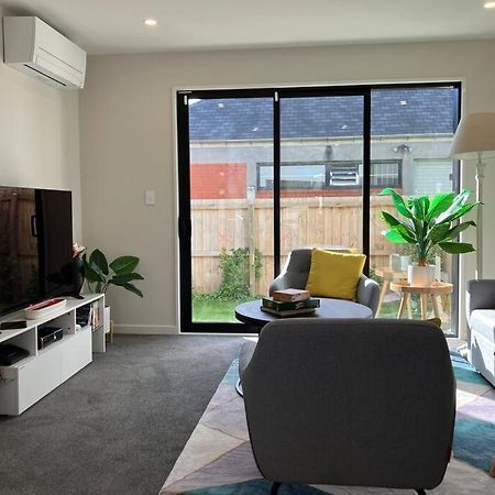 2-Bedroom Ensuite, Close To City, Comfortable, Accessible With Own Parking Christchurch Kültér fotó